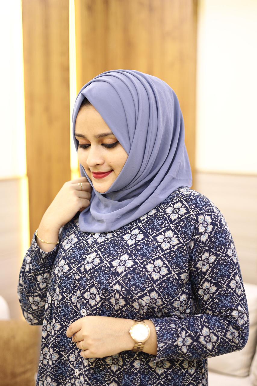 New Stylish  Gown(feeding friendly)